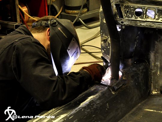 _DSC0032_LG_welding_Jonsas_Porche_LP540.jpg