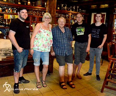 LMP_3810_Fam_ErikssonPeres_med_Mick_van_Rensberg_LP540.jpg